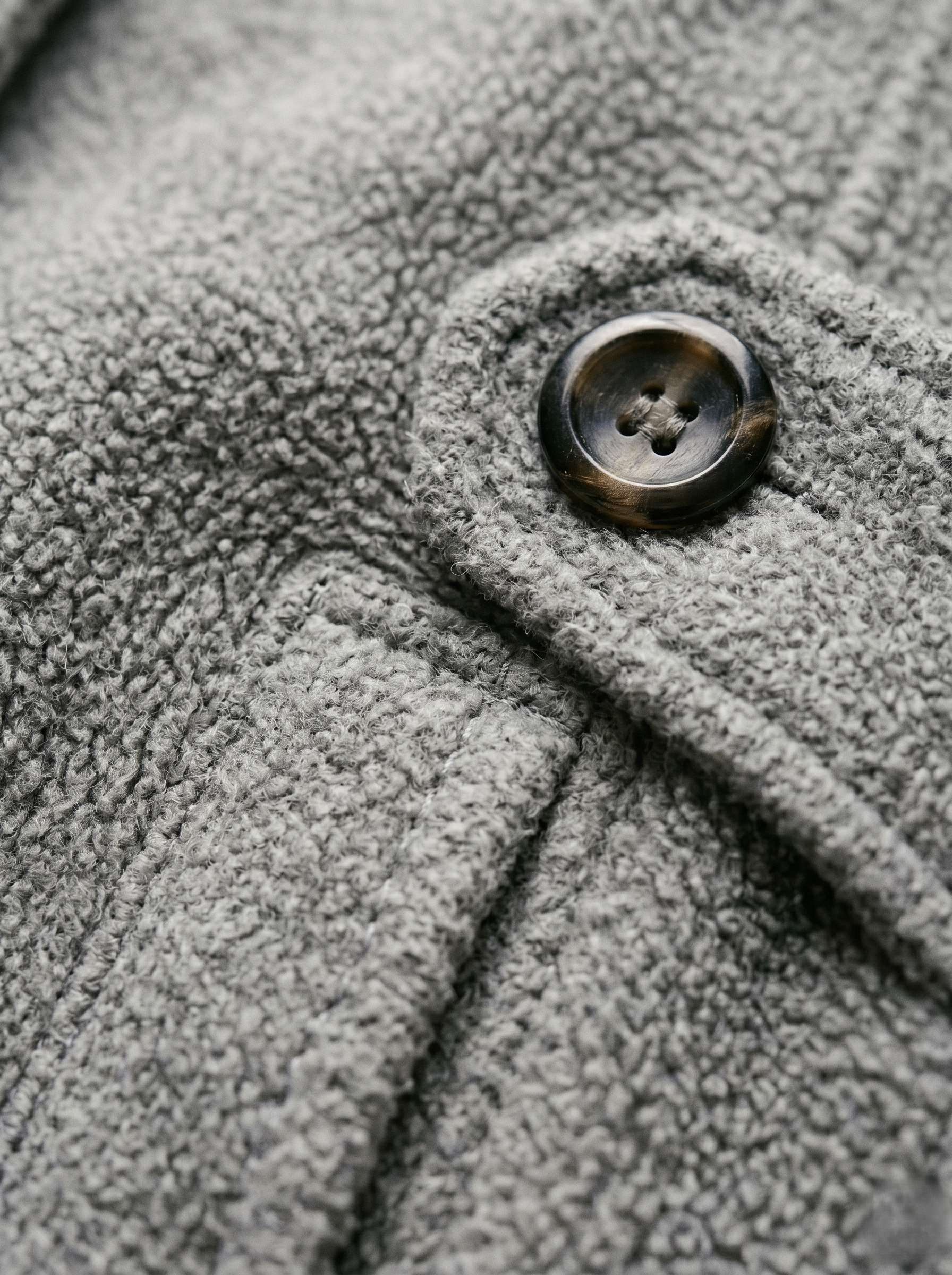 Gabardina De Textura Con Botones En Contraste Color Gris