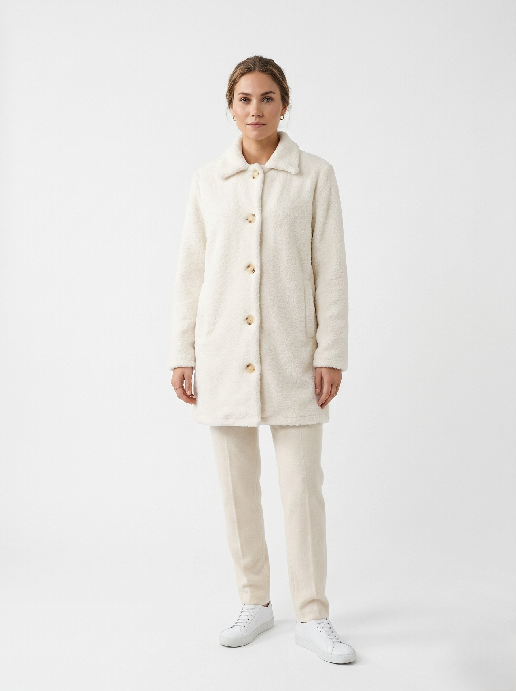 Gabardina De Textura Con Botones En Contraste Color Blanco