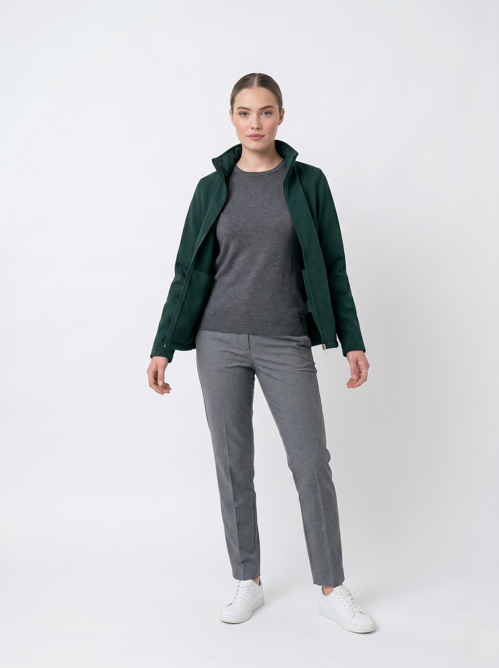 Chamarra Softshell Verde con Capucha y Corte Estilizado para Mujer